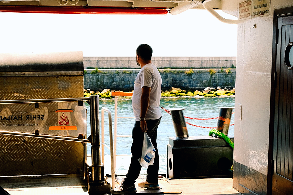 True cost comparison of hiring a human employee versus an AI Employee